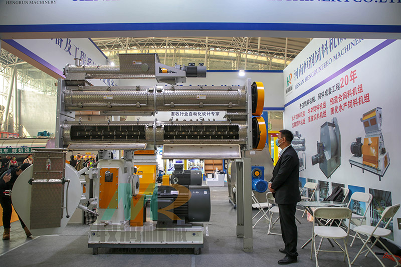 SZLH420-Ring-Die-Feed-Pellet-Mill-11