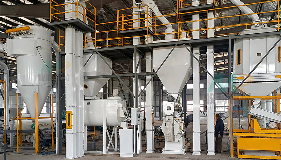 Aquatic feed production line